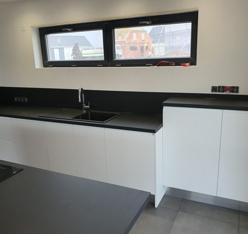 CUISINES AVEC HOTTE DE PLAFOND H&oelig;nheim 4