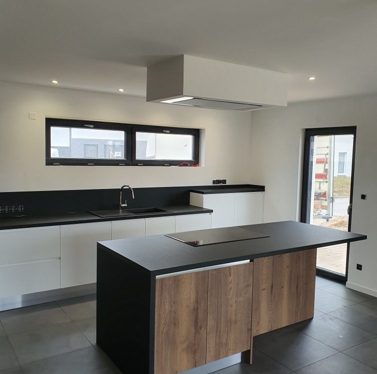 CUISINES AVEC HOTTE DE PLAFOND Schiltigheim