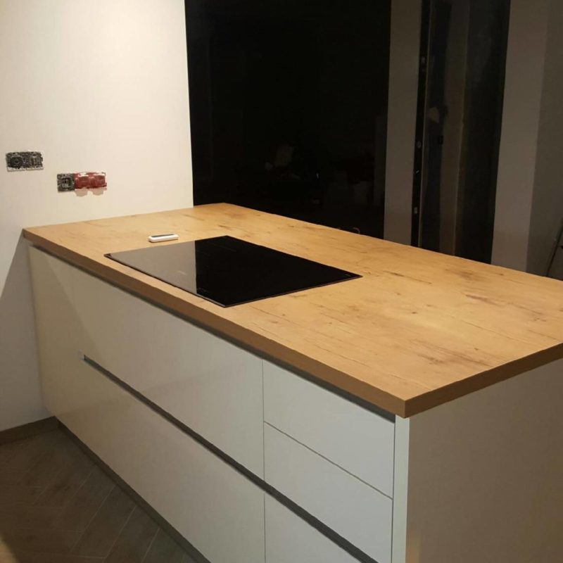 CUISINES AVEC HOTTE DE PLAFOND Ostwald 1