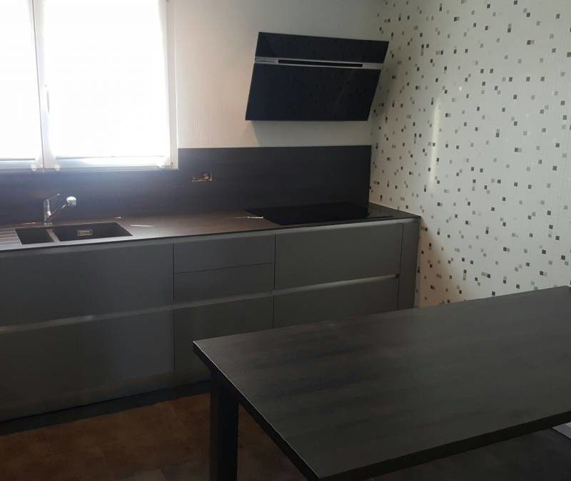 CUISINES PLANS DE TRAVAIL COMPACT Ostwald 46
