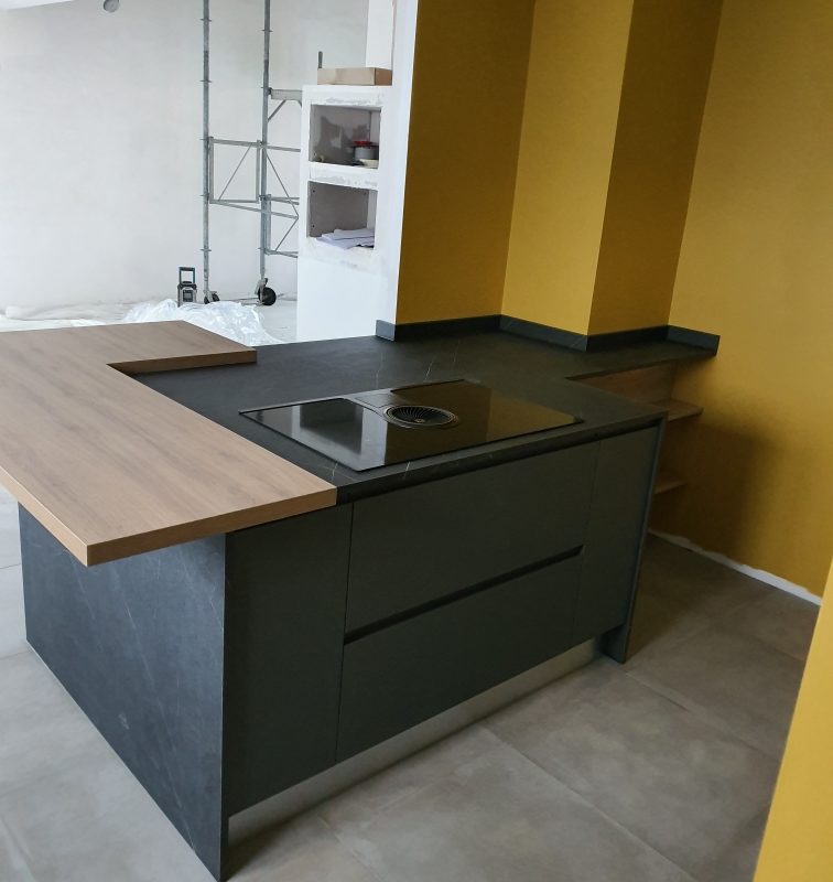 CUISINES PLAQUES DE CUISSON AVEC HOTTES INTEGREES Brumath 8