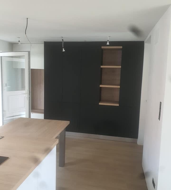 CUISINES AVEC ILOTS ET PLATEAUX DE TABLE H&oelig;nheim 4
