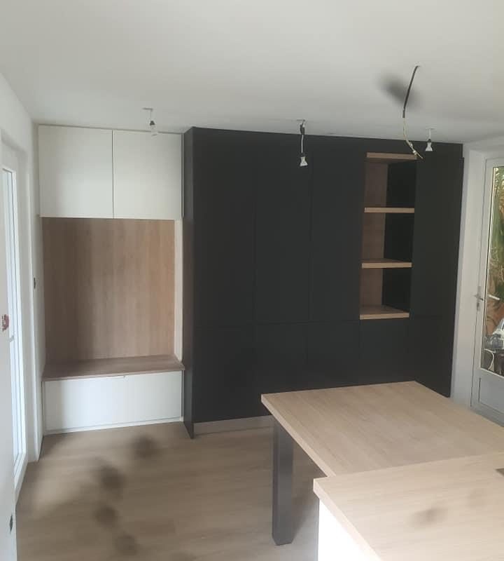 CUISINES AVEC ILOTS ET PLATEAUX DE TABLE Schiltigheim 9