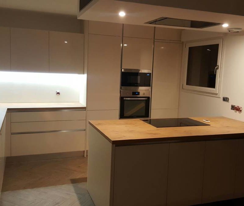 CUISINES AVEC HOTTE DE PLAFOND Bischwiller 2